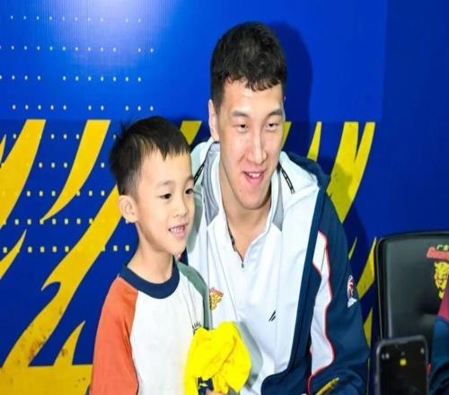 4月12日前瞻I以拼搏為刃，華南虎挑戰廣廈“魔鬼主場”