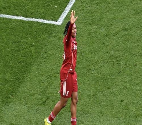 斯洛特：恩古莫哈在變強，他證明了自己為什么獲得了更多機會