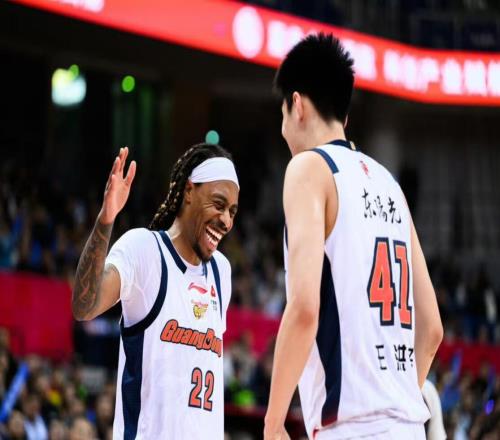 CBA季后賽排名：上海廣廈鎖定前二，11隊鐵定晉級，3隊搶最后一席