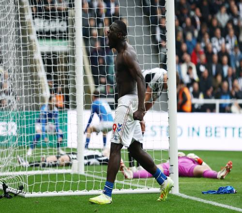 英超為桑德蘭前鋒布羅比發(fā)聲：團(tuán)結(jié)一致抵制種族歧視_英超直播