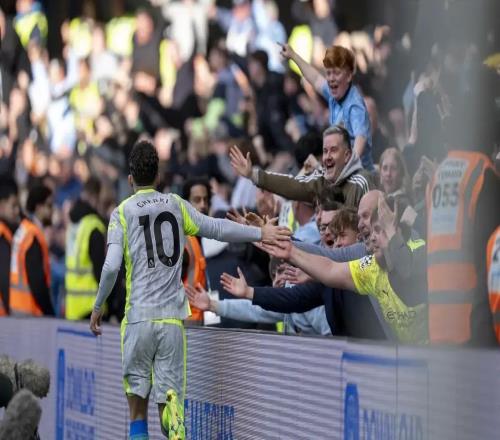 瓜帥3400萬撿漏的"新德布勞內(nèi)"，差點(diǎn)被自己位置感坑了