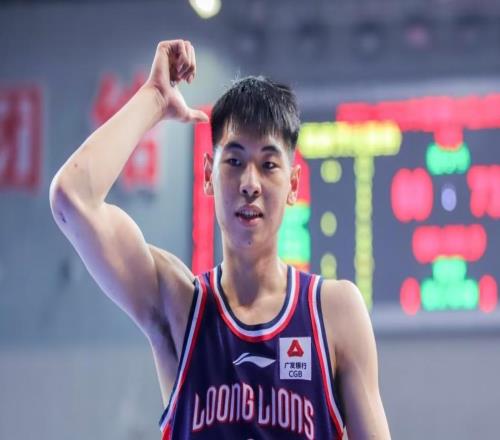 連續(xù)4場得分個(gè)位數(shù)！昔日能打NBA之人隕落不該投廣東