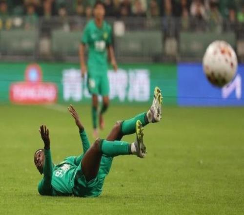 賽場瞬間北京國安主場12負于成都蓉城