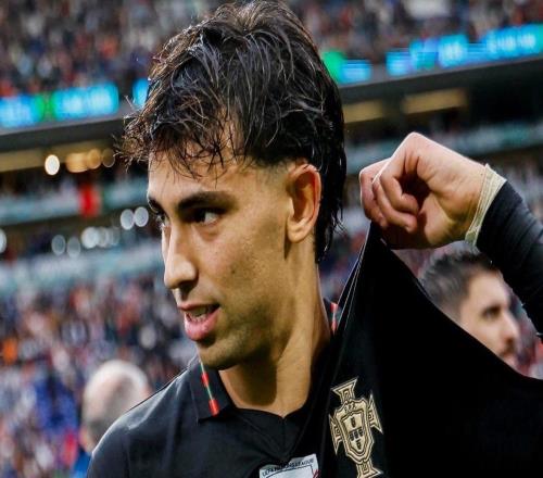 年薪2000萬歐元！菲力克斯“大腿級”發(fā)揮，22球15助攻帶C羅爭冠