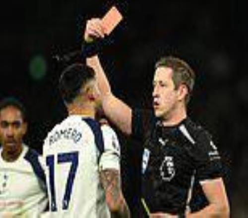 英超球星吃黃牌被扣10英鎊工資，財務(wù)系統(tǒng)比VAR還較真