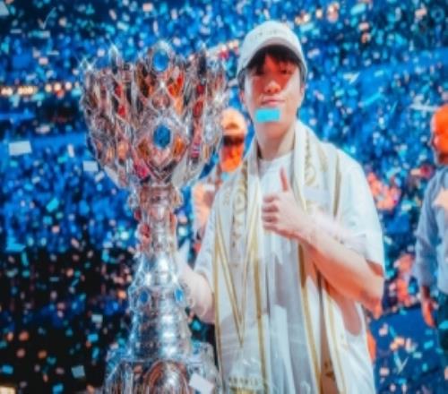 Keria確認S15冠軍皮膚薩勒芬妮：喜歡漂亮事物的粉絲應該會喜歡這