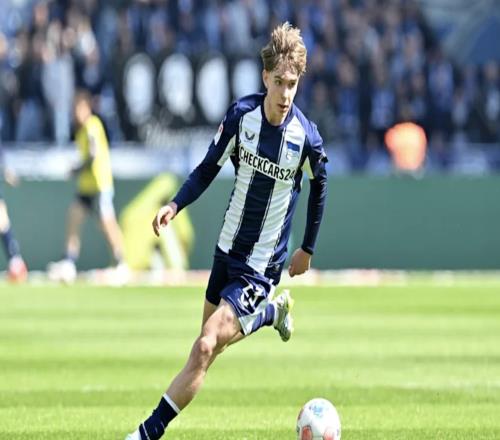 圖片報(bào)：多特與赫塔中場艾希霍恩展開接觸轉(zhuǎn)會費(fèi)約1000萬歐