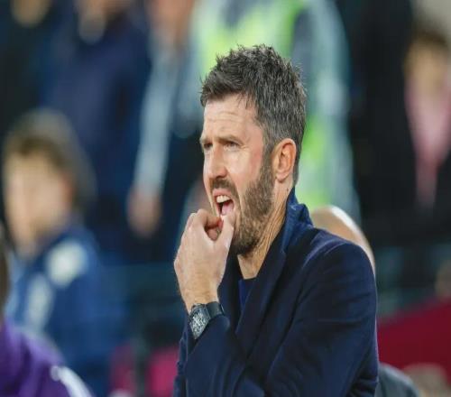 紅牌爭議+44年魔咒！曼聯(lián)主場潰敗藏三重敗因！