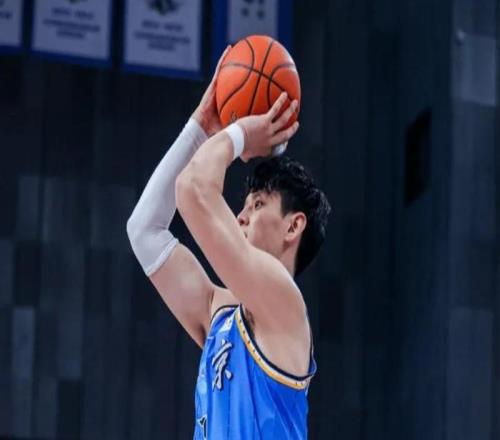 北京傷情更新！雷蒙腿部無礙，曾凡博復(fù)出時間可能比趙睿早！