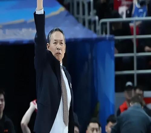 勝青島發(fā)布會！許利民回應(yīng)吃T控制情緒，總結(jié)上場輸上海后的調(diào)整