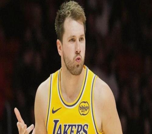 辟謠！東契奇陣營證實傷情更嚴(yán)重不準(zhǔn)確名醫(yī)預(yù)計最快10天復(fù)出