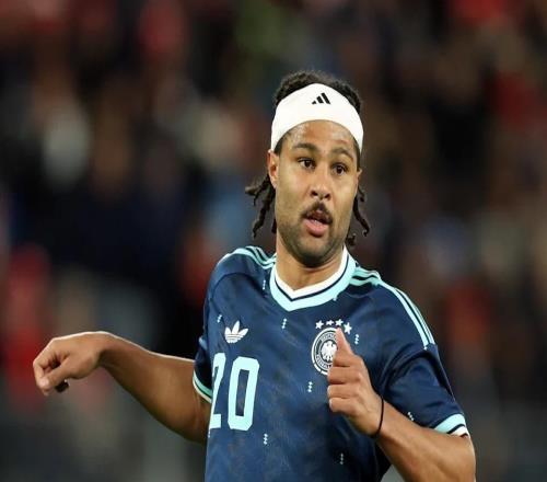 格納布里火線復(fù)出，孔帕尼卻押寶穆夏拉