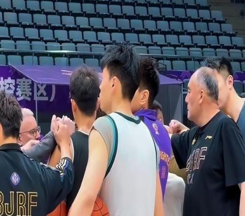 媒體人：北控今夜戰(zhàn)山東有點(diǎn)生死戰(zhàn)味道想要超廣州4場(chǎng)必須要贏3場(chǎng)