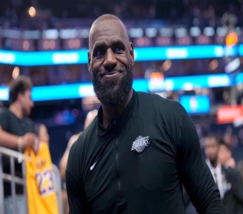 湖人給詹姆斯報價，對手是空氣