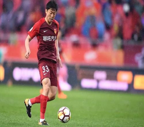 喜訊！王彤剛在魯能失去首發(fā)，右后衛(wèi)位置就迎來比他更強(qiáng)的球員