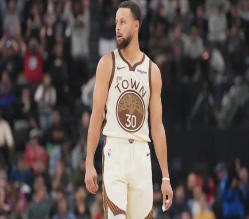 勇士休賽期：庫里格林科爾，誰先離開