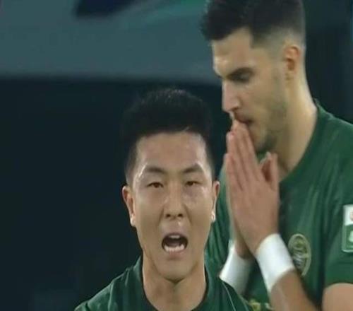 200萬歐“中超齊達內”終于爆發(fā)：5秒3次戲耍對手太驚艷！