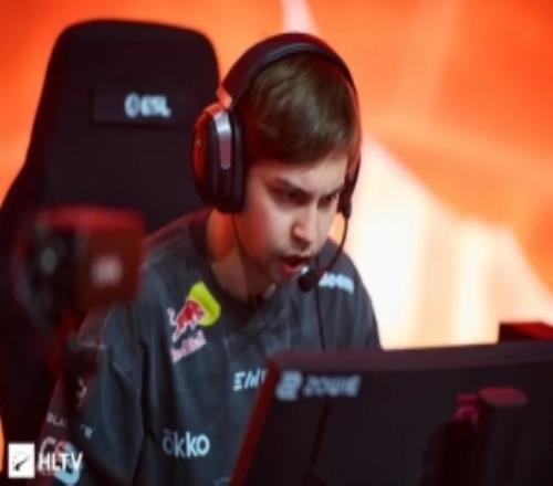 sh1ro談Spirit為何難打Falcons：說實話，現(xiàn)在我真xx不知道