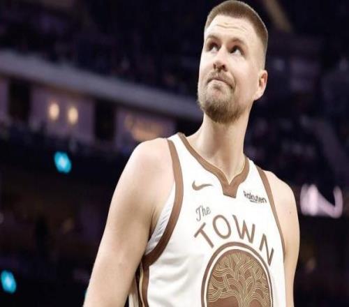 【觀察】勇士迎來(lái)轉(zhuǎn)折之夏：一環(huán)套一環(huán)的致命難題