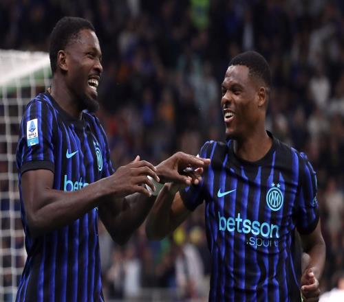 提前5輪鎖定前四，國(guó)米正式晉級(jí)下賽季歐冠正賽