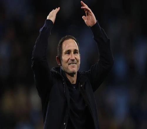 1分之遙：蘭帕德為何拒絕談?wù)撚⒊?/>
                                </a>
                            </div>
                            <div   id=