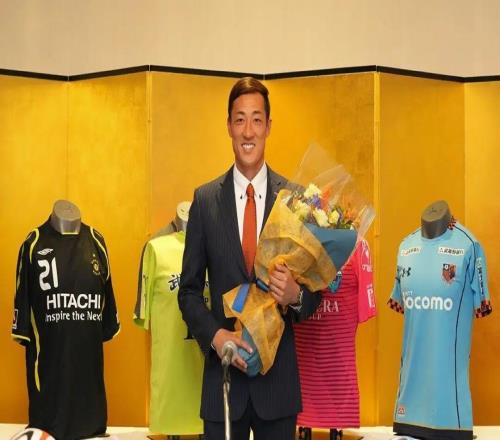 所有失誤的門將，都可以學習熬過“世紀烏龍”的南雄太