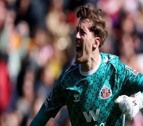 桑德蘭門將留隊(duì)兩年，是穩(wěn)還是慫