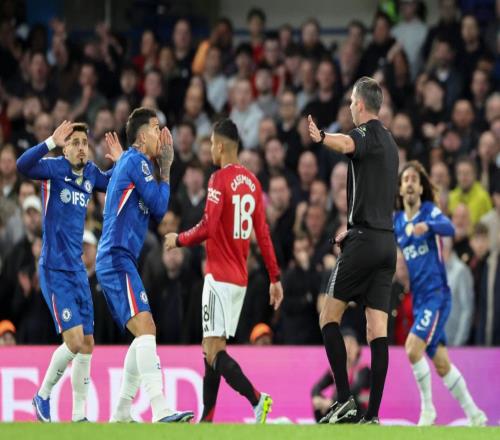 01！切爾西轟然倒下，慘遭曼聯(lián)雙殺，聯(lián)賽遭遇4連敗