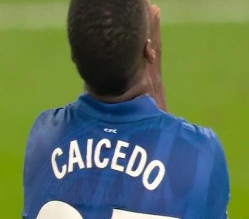 卡帥神了！10通殺英超4強(qiáng)隊(duì)+前五穩(wěn)了，曼聯(lián)還不讓他轉(zhuǎn)正欺負(fù)人