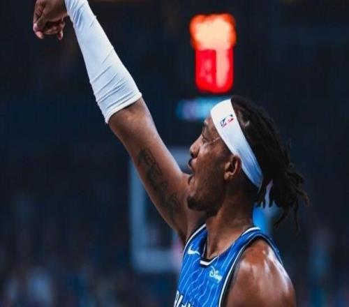 搭上季后賽末班車！全隊5人得分上雙，附加賽魔術(shù)12190大勝黃蜂