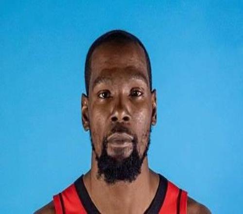 火箭官宣：杜蘭特右膝挫傷缺席首輪G1隊內訓練撞到隊友受傷