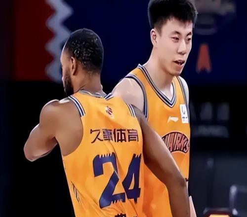 CBA今晚6場(chǎng)焦點(diǎn)戰(zhàn)！CCTV5直播上海PK遼寧沖22連勝，廣東PK山西