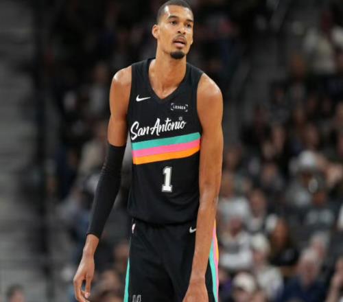 康寧漢姆39+5+4無緣今日最佳！對不起，你碰到創(chuàng)紀(jì)錄的文班亞馬了