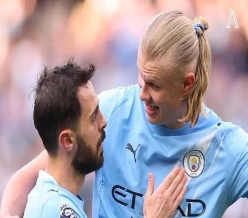 哈兰德谈B席关键解围：我跟他说你就像该死的卡纳瓦罗