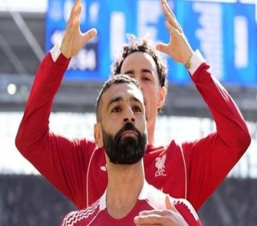 琼斯：萨拉赫是史上最佳球员之一他一直帮我，我很感激他