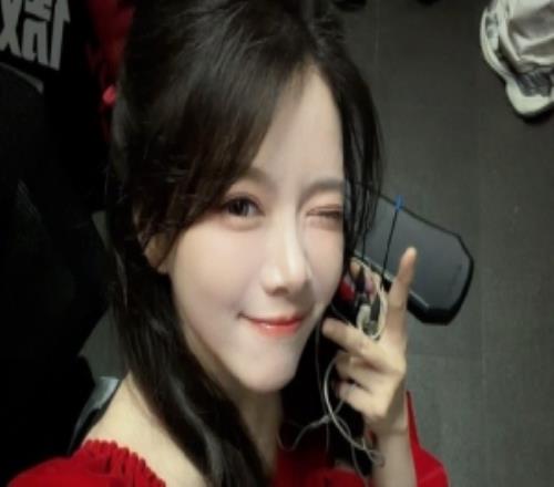 駱歆曬照：什么！竟然是我這個賽段第一次來虹橋主場主持