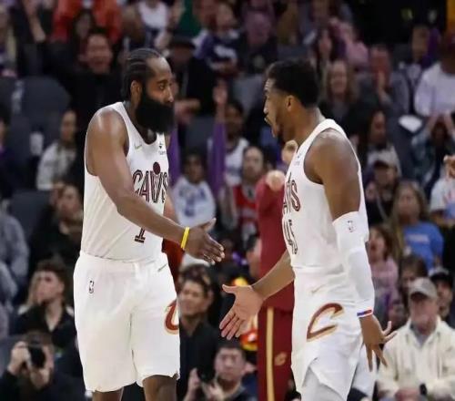 騎士主場(chǎng)再出擊！全隊(duì)僅1人缺席，米切爾聯(lián)手哈登力爭(zhēng)再下一城