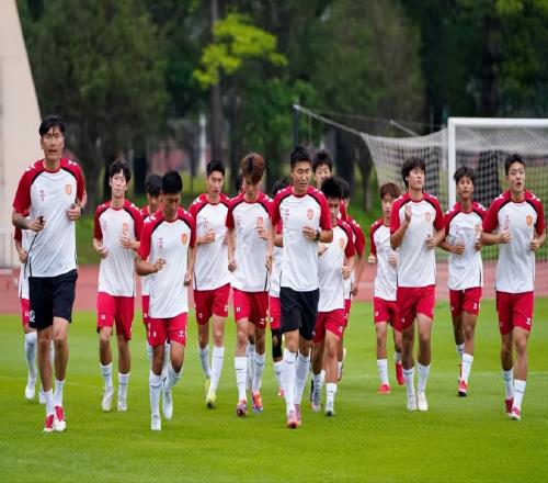 沒(méi)有恒大和外援，只有足校孩子！廣州足球復(fù)活，從這支中冠隊(duì)開(kāi)始