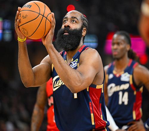 华子30+10+2+2无缘今日最佳！对不起，你碰到创纪录的哈登了