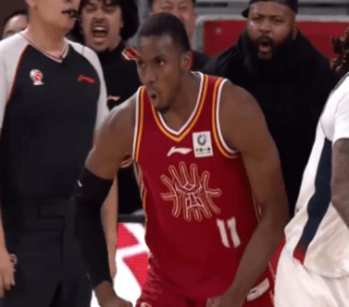 山西10696击退广东迪亚洛21+9+5奎因空砍30+6+9