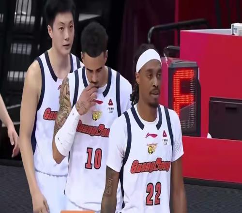 隨著上海34分大勝遼寧，山西送廣東2連敗，CBA季后賽12強已定11席