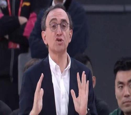 什么情況趙繼偉：這么多年職業生涯什么都見過今天倆字“呵呵”