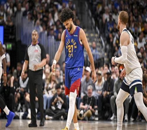 末节哑火，穆雷全场25投11中得到30分7板7助，末节仅得2分