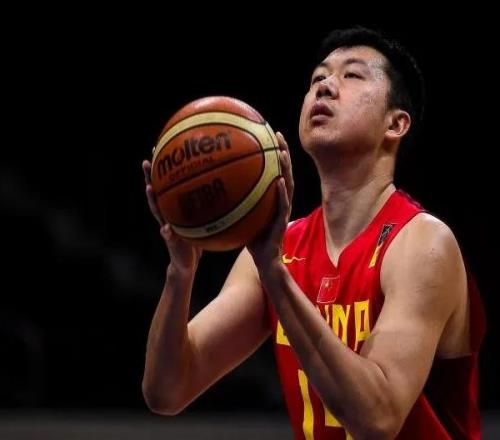 入选国际篮联名人堂，王治郅追风少年的篮球长路