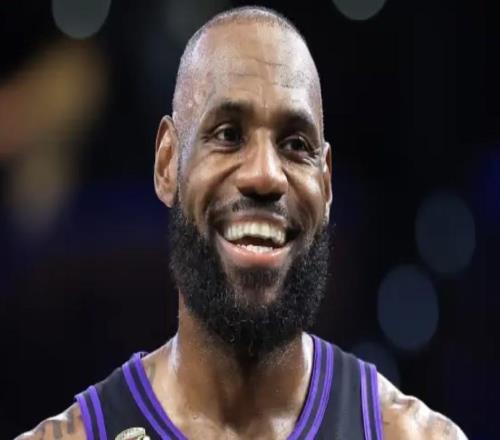 詹姆斯季后賽第155次25+5+5歷史斷層第一，超喬丹兩倍還多