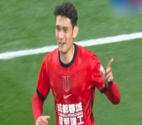 21！20！中超一夜：蓉城險遭絕平，浙江四輪不勝，國安艱難絕殺