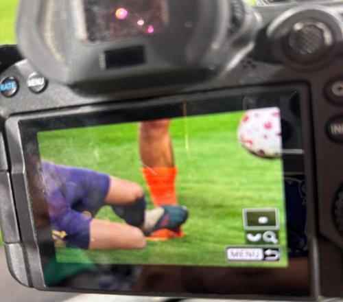 該追罰30歲前國腳疑逃紅牌雙腳飛跺泰山外援遭怒斥：砸人飯碗