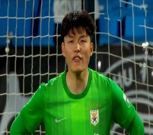 泰山隊刮青春風(fēng)暴，用4名05后新星劉騏瑋有王大雷影子2老將讓位