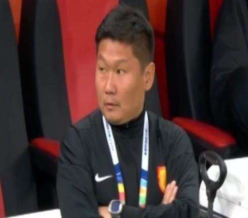 劉建業(yè)：球隊(duì)較被動(dòng)，抓住了兩次定位球機(jī)會(huì)，很幸運(yùn)拿下比賽