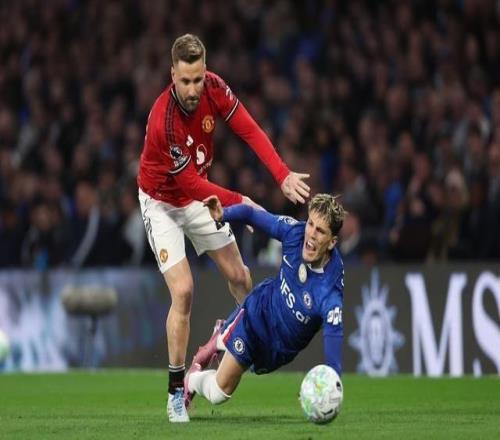 曼联名宿狠批加纳乔：太膨胀太把自己当回事态度傲慢简直是耻辱！